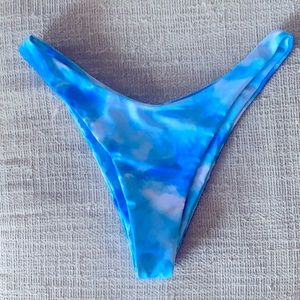 High Cut Seamless Bikini Bottom